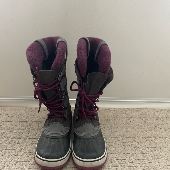 Women sorel winter boots - Picture 2 of 4